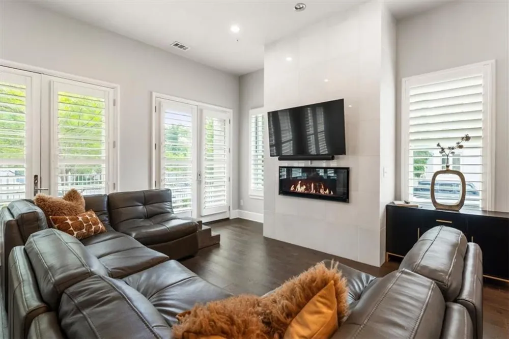 878 3rd Street Alpharetta, GA 30009
