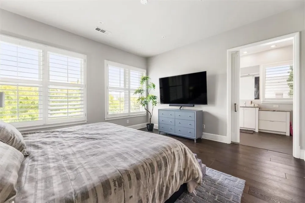 878 3rd Street Alpharetta, GA 30009