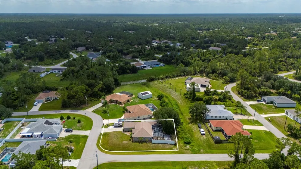 5615 MOJAVE AVENUE North Port, FL 34288