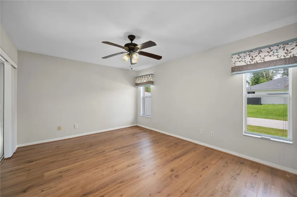5615 MOJAVE AVENUE North Port, FL 34288