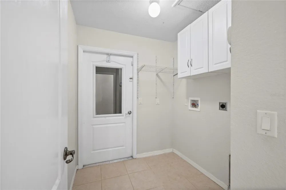 5615 MOJAVE AVENUE North Port, FL 34288