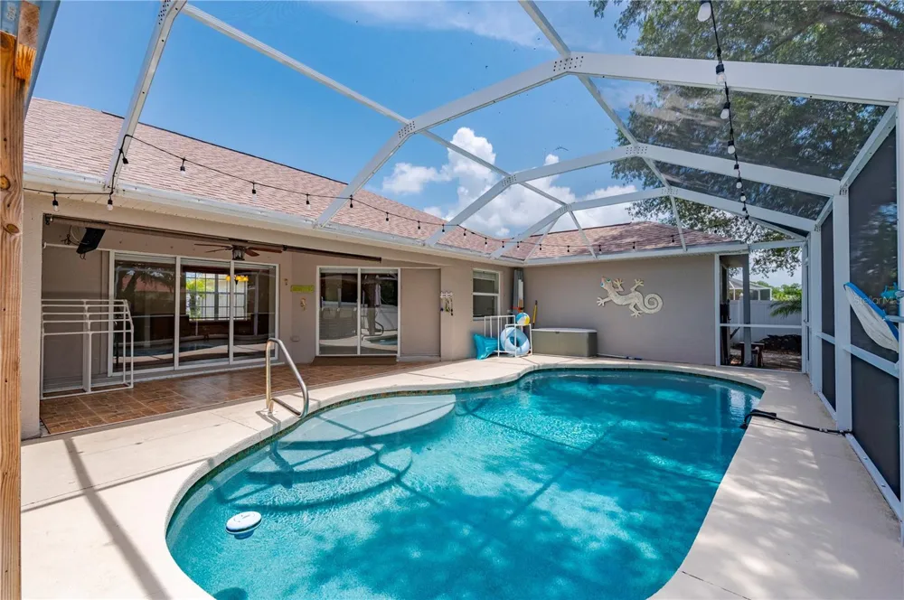 5615 MOJAVE AVENUE North Port, FL 34288