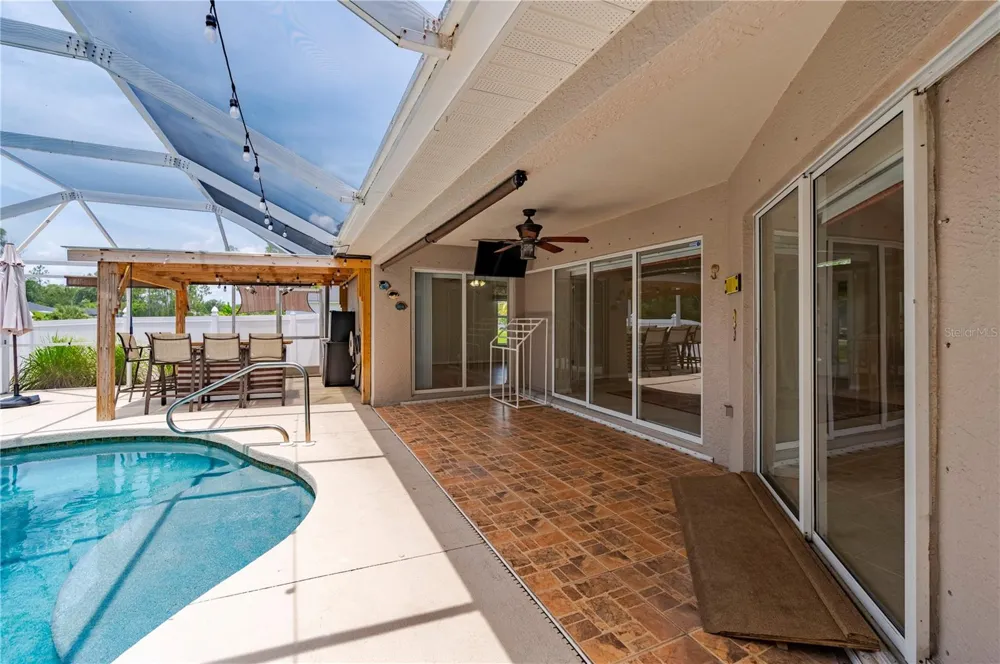 5615 MOJAVE AVENUE North Port, FL 34288