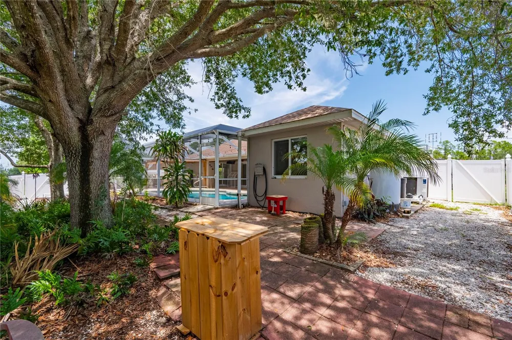 5615 MOJAVE AVENUE North Port, FL 34288