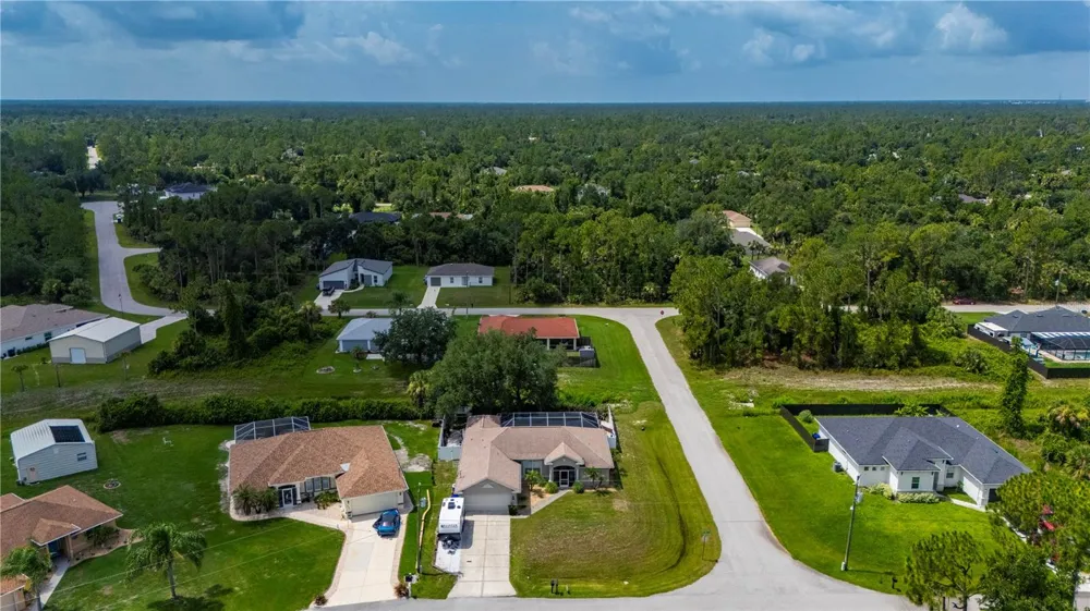 5615 MOJAVE AVENUE North Port, FL 34288