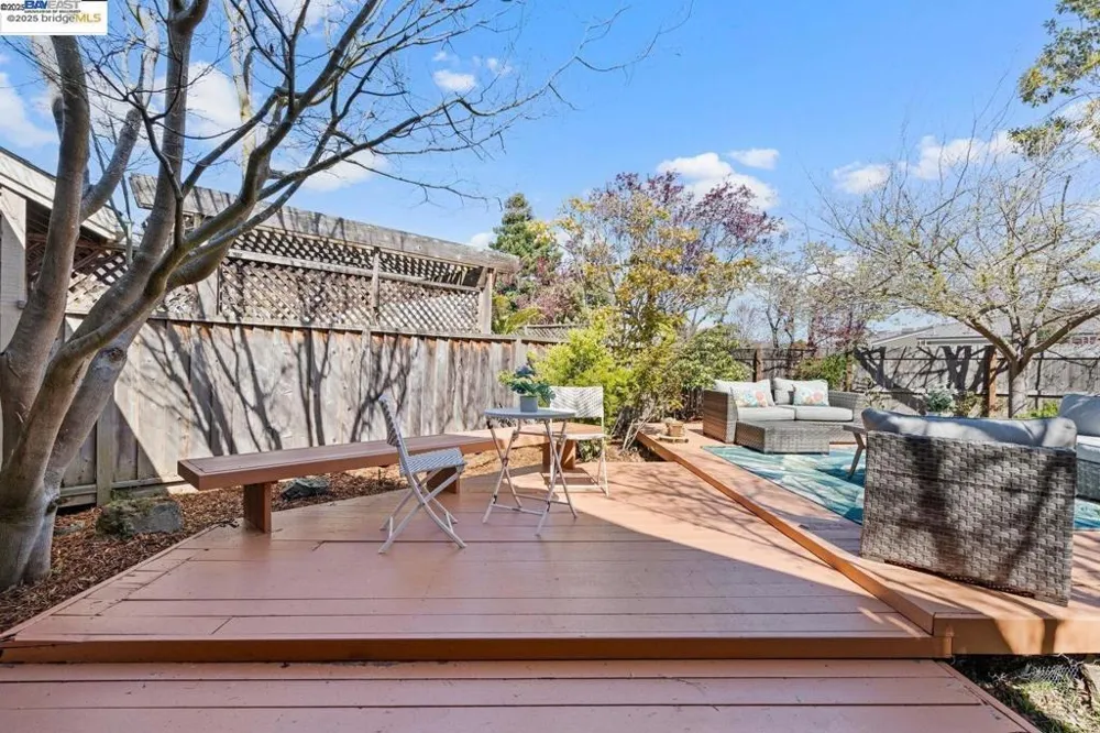 167 Purcell Dr Alameda, CA 94502