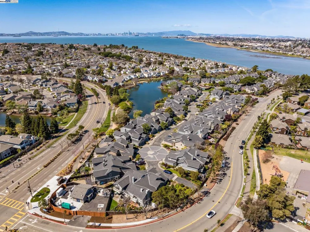 167 Purcell Dr Alameda, CA 94502