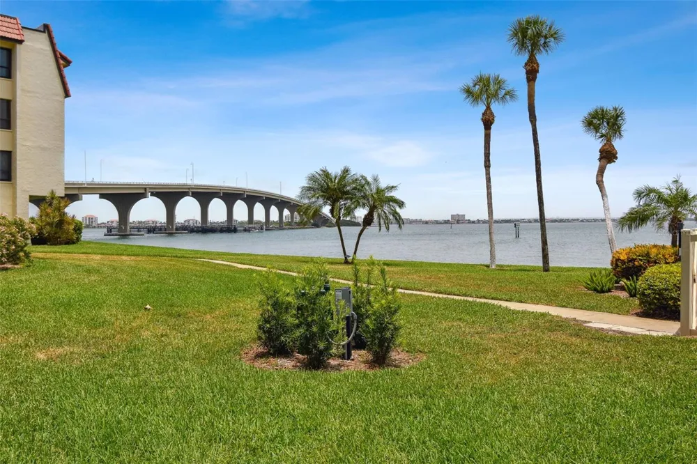 103 1ST STREET E #115 St Petersburg, FL 33715