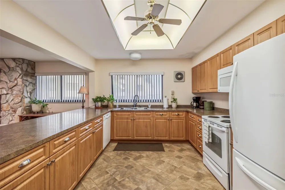 103 1ST STREET E #115 St Petersburg, FL 33715