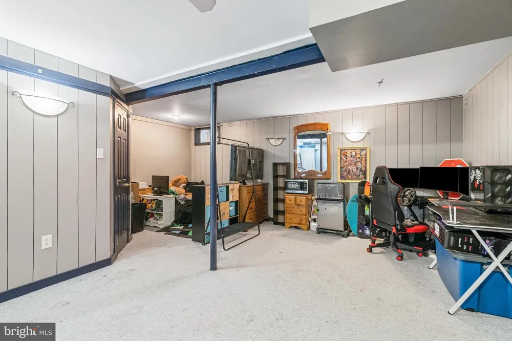 781 MEDINAH CIRCLE Westminster, MD 21158