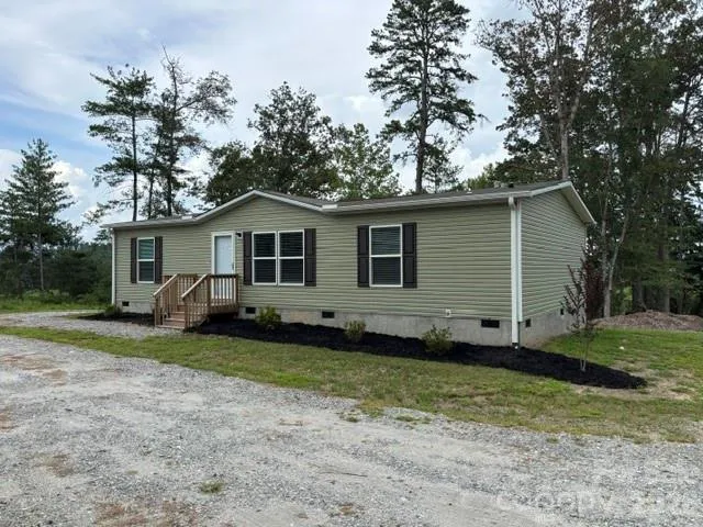 290 Poppy Acres Lane Flat Rock, NC 28726