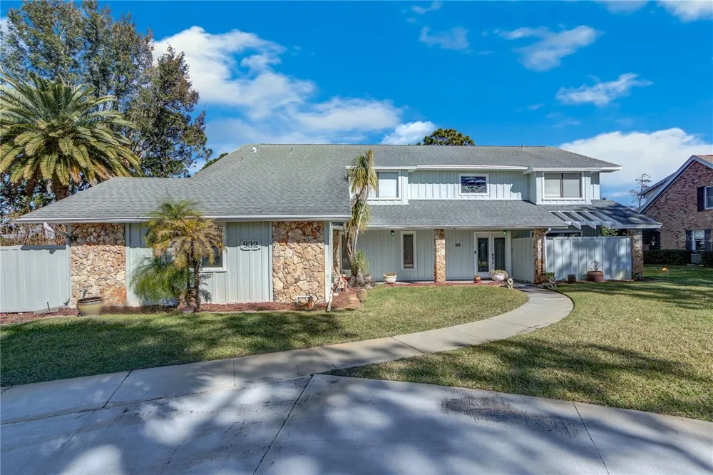 932 PELICAN BAY DRIVE Daytona Beach, FL 32119