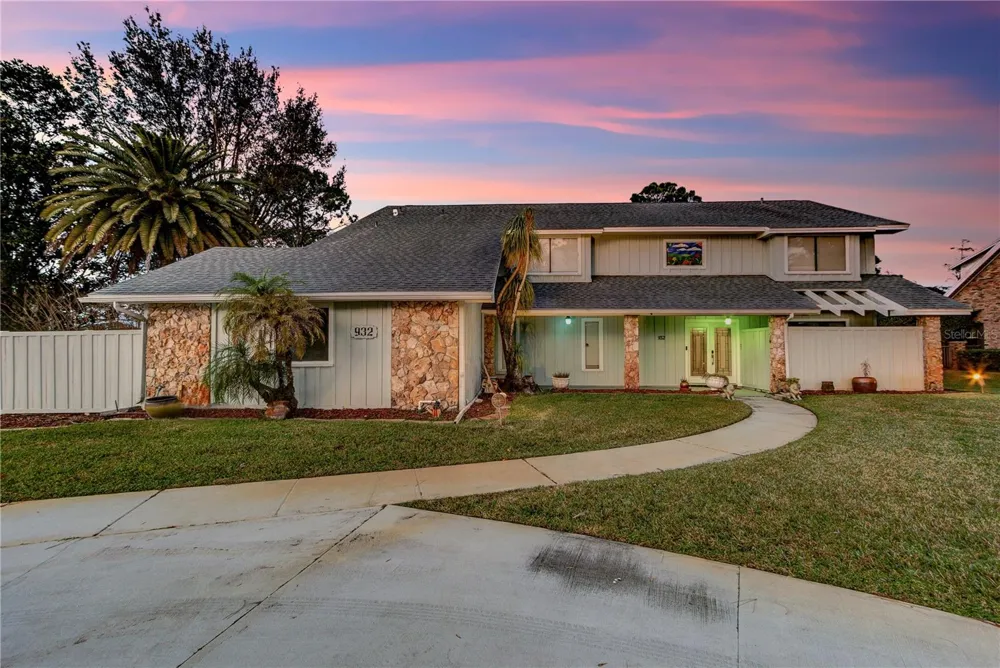 932 PELICAN BAY DRIVE Daytona Beach, FL 32119