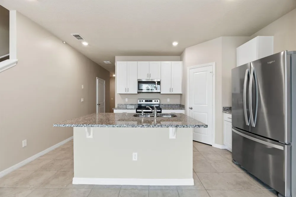 4046 HOT SPRINGS AVENUE Palm Springs, FL 33461