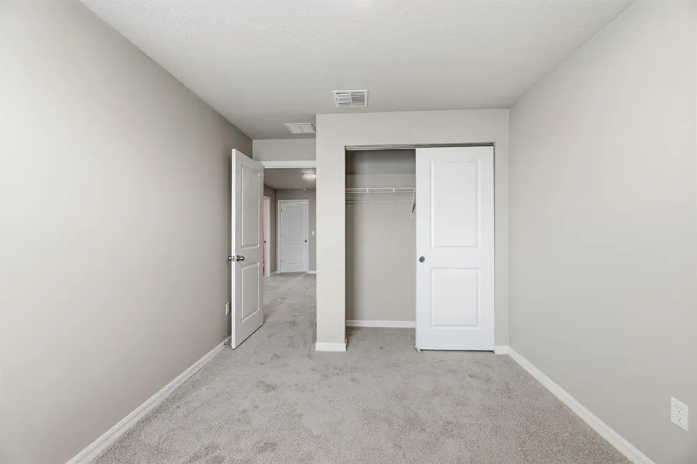 4046 HOT SPRINGS AVENUE Palm Springs, FL 33461