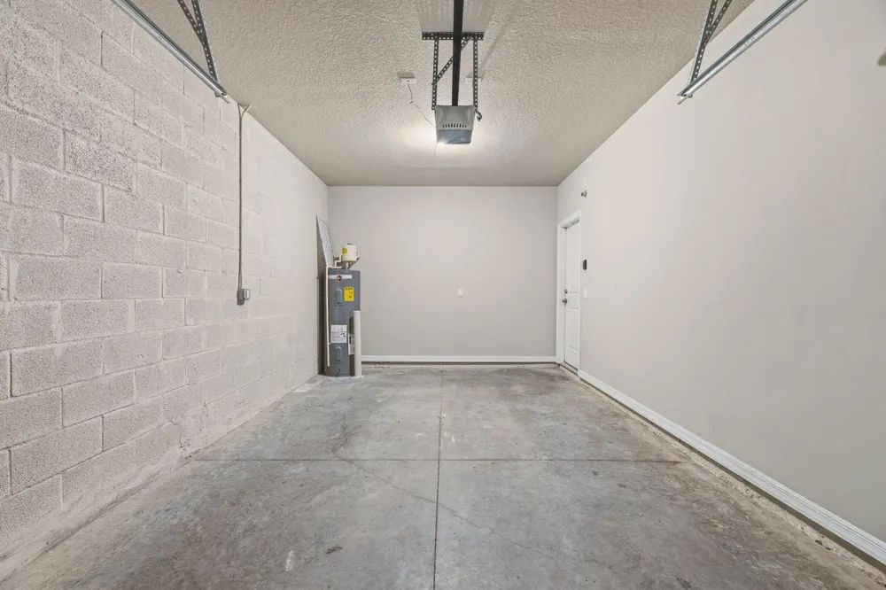 4046 HOT SPRINGS AVENUE Palm Springs, FL 33461