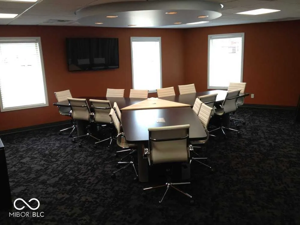 5251 S East Street #1 Indianapolis, IN 46227