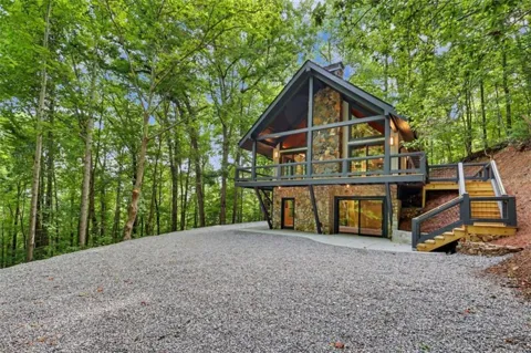 1583 Spring Cove Road