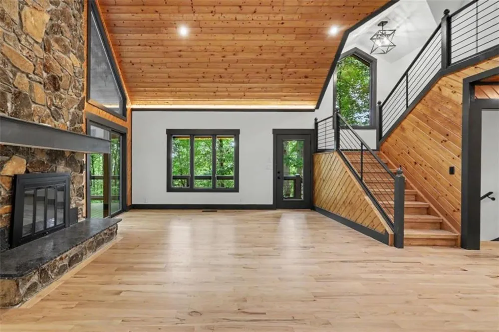 1583 Spring Cove Road Blairsville, GA 30512