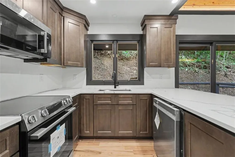 1583 Spring Cove Road Blairsville, GA 30512