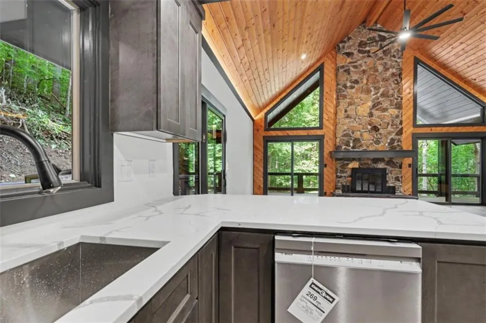 1583 Spring Cove Road Blairsville, GA 30512