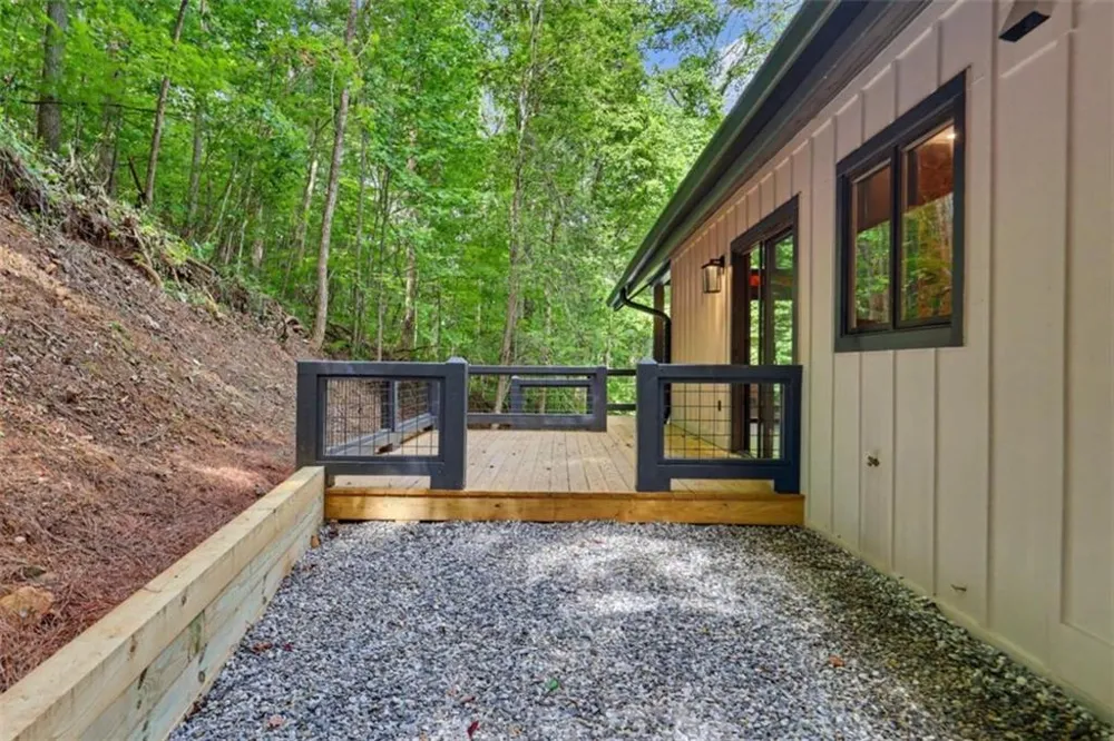 1583 Spring Cove Road Blairsville, GA 30512