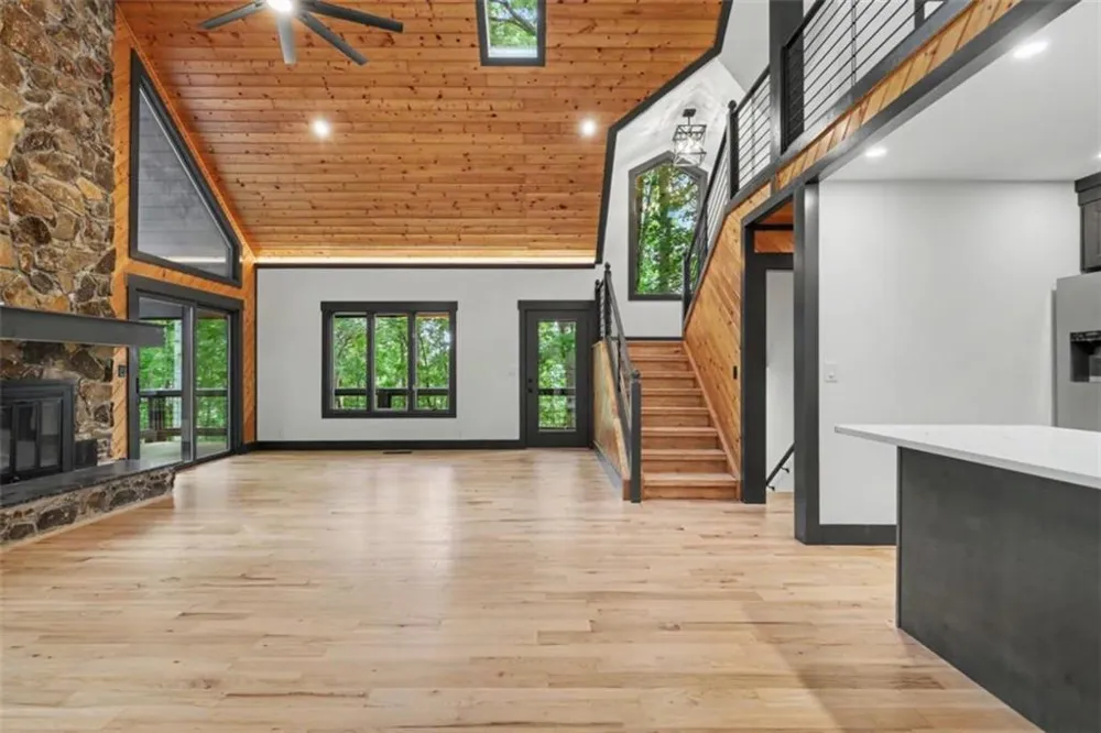 1583 Spring Cove Road Blairsville, GA 30512