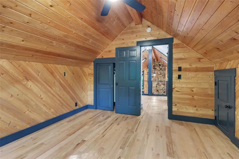 1583 Spring Cove Road Blairsville, GA 30512