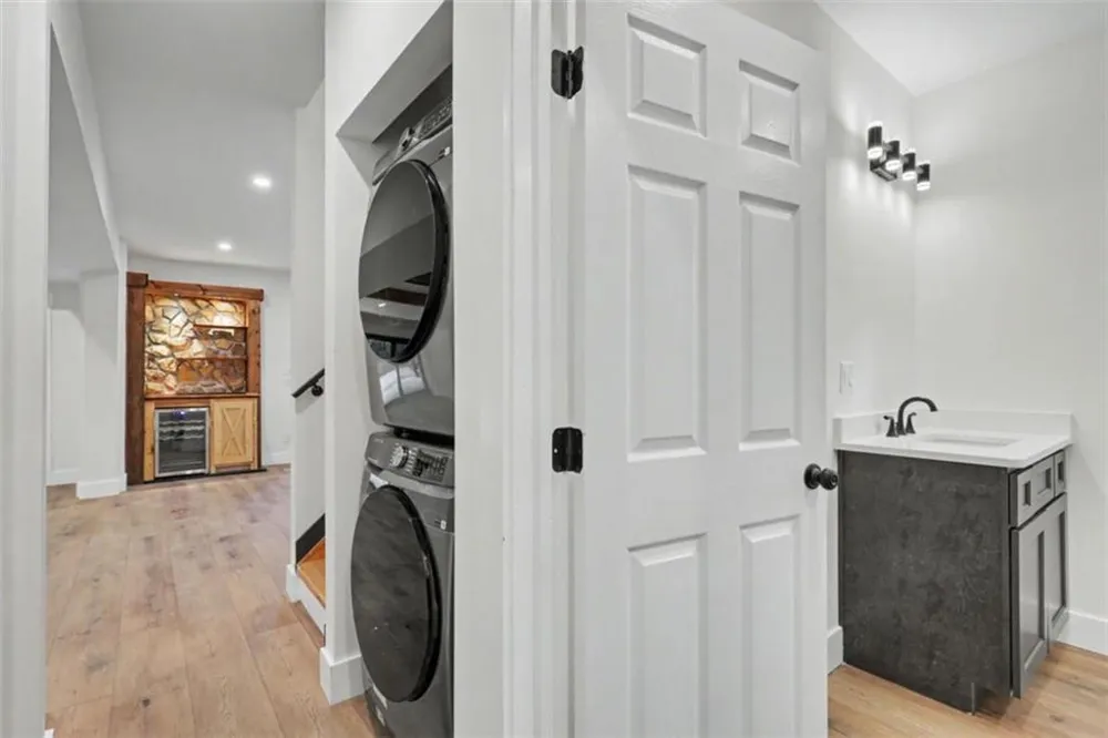 1583 Spring Cove Road Blairsville, GA 30512