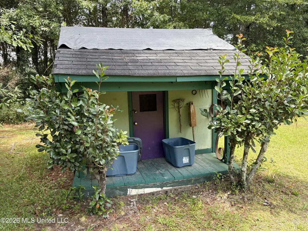 20116 F Ladner Road Saucier, MS 39574
