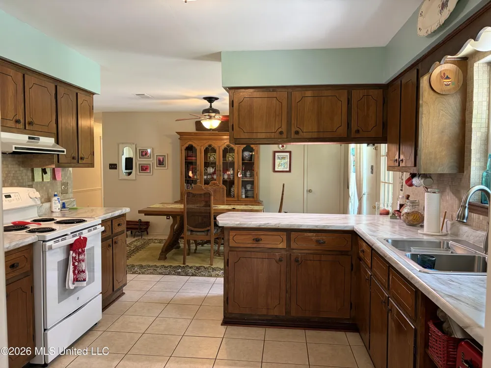 20116 F Ladner Road Saucier, MS 39574