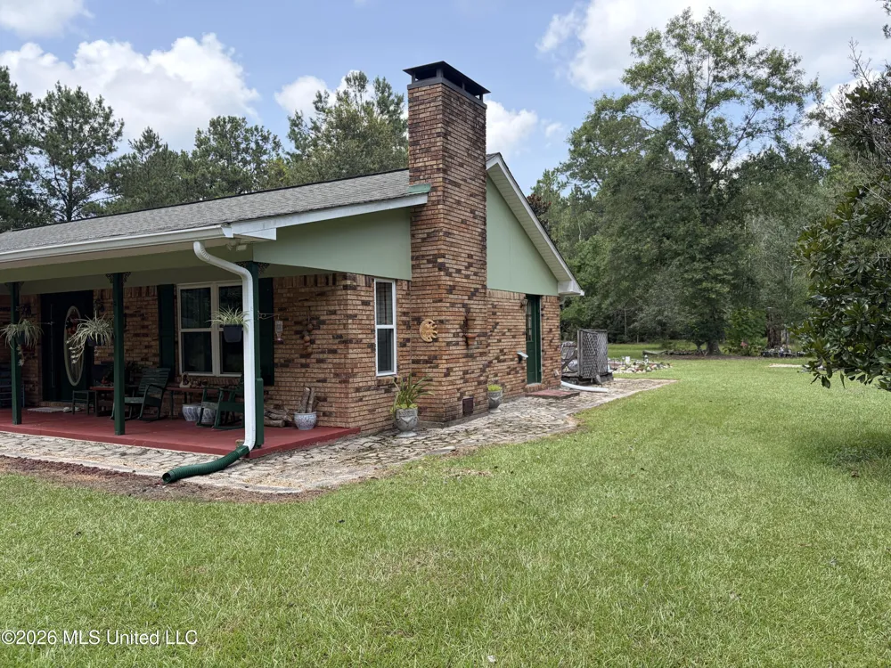 20116 F Ladner Road Saucier, MS 39574