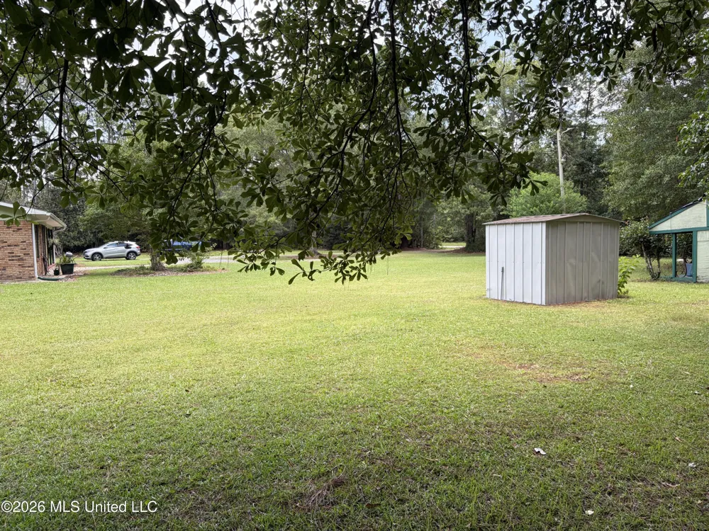 20116 F Ladner Road Saucier, MS 39574