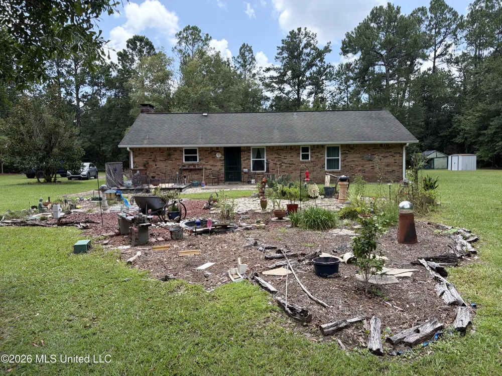 20116 F Ladner Road Saucier, MS 39574