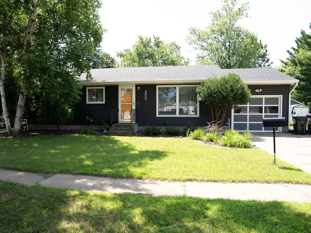 2411 Lynn Avenue Altoona, WI 54720