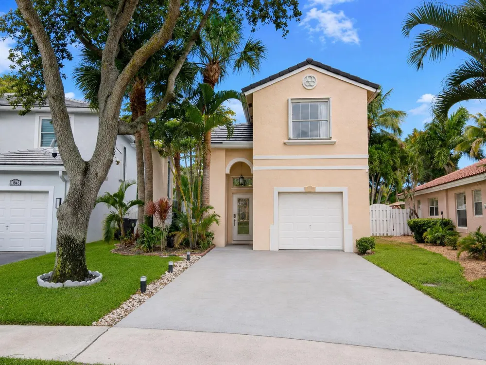 5655 La Quinta Court Lake Worth, FL 33463