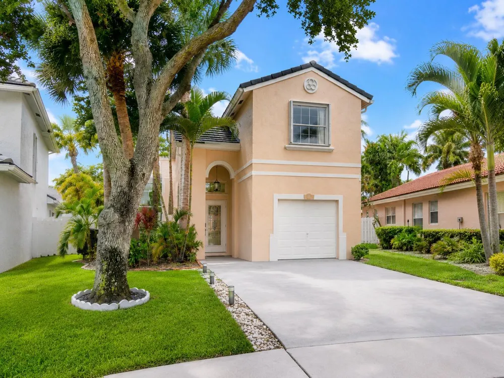 5655 La Quinta Court Lake Worth, FL 33463