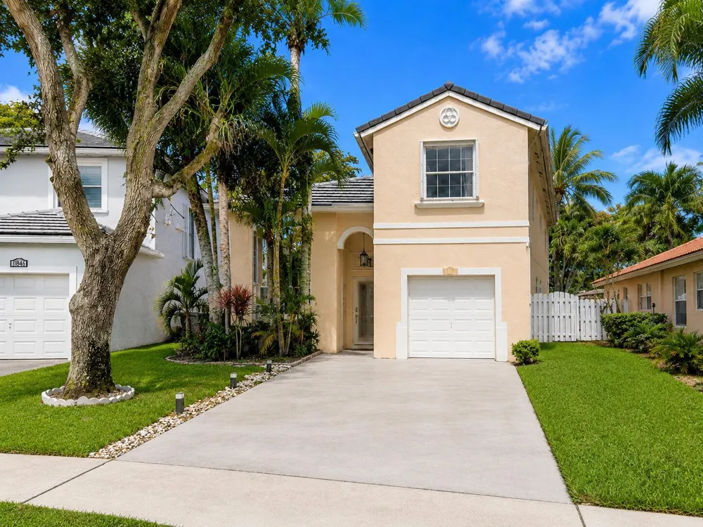 5655 La Quinta Court Lake Worth, FL 33463