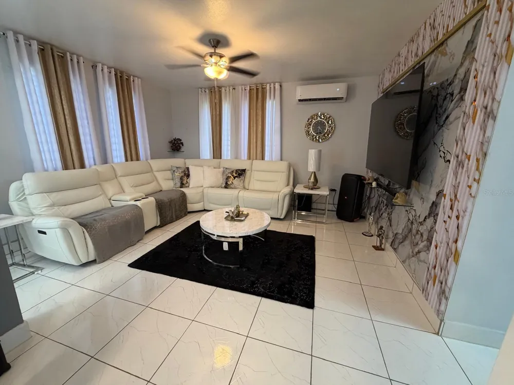 282 AVE. FELIX RIOS Aibonito, PR 00705