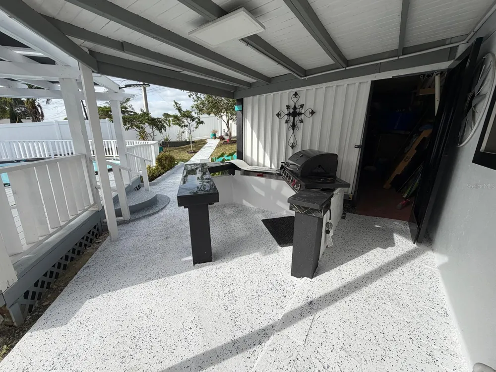 282 AVE. FELIX RIOS Aibonito, PR 00705