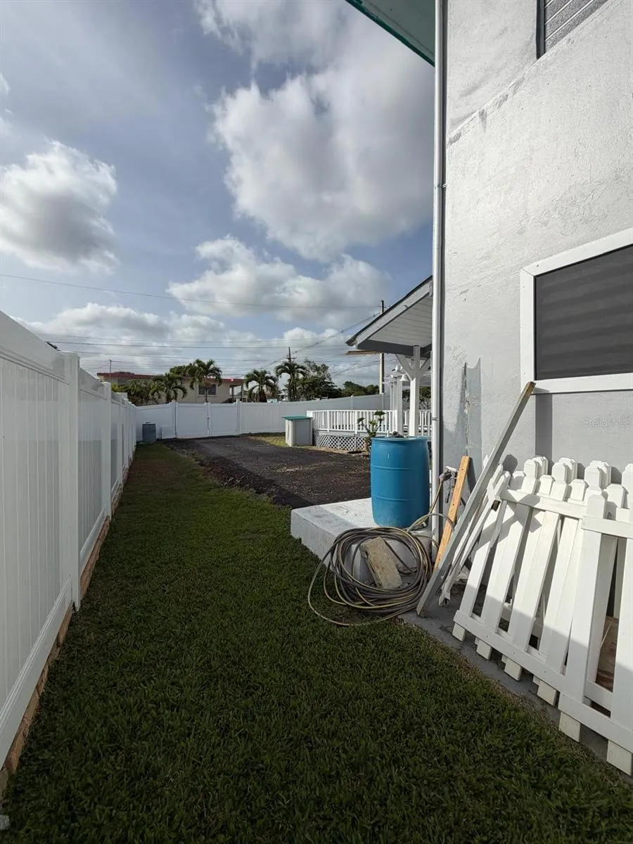 282 AVE. FELIX RIOS Aibonito, PR 00705