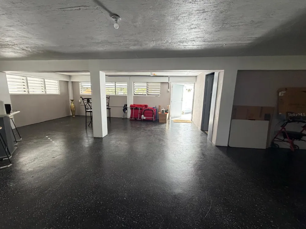 282 AVE. FELIX RIOS Aibonito, PR 00705