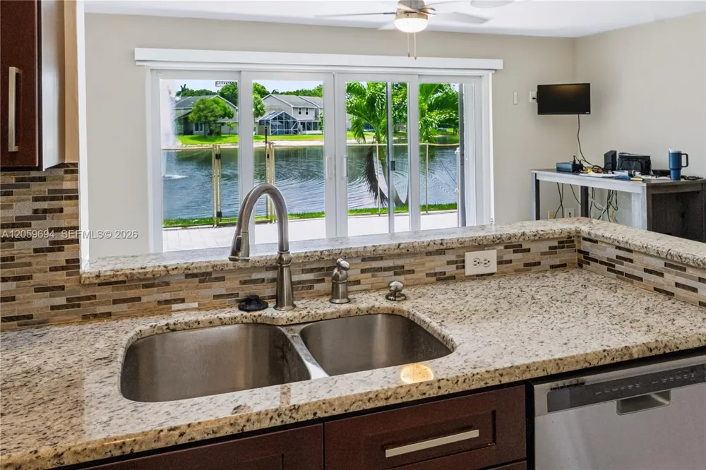 3824 NW 122nd Ter Sunrise, FL 33323