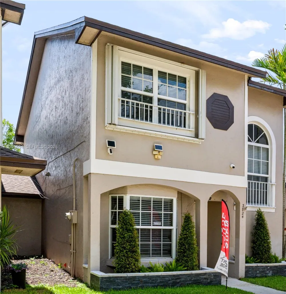 3824 NW 122nd Ter Sunrise, FL 33323