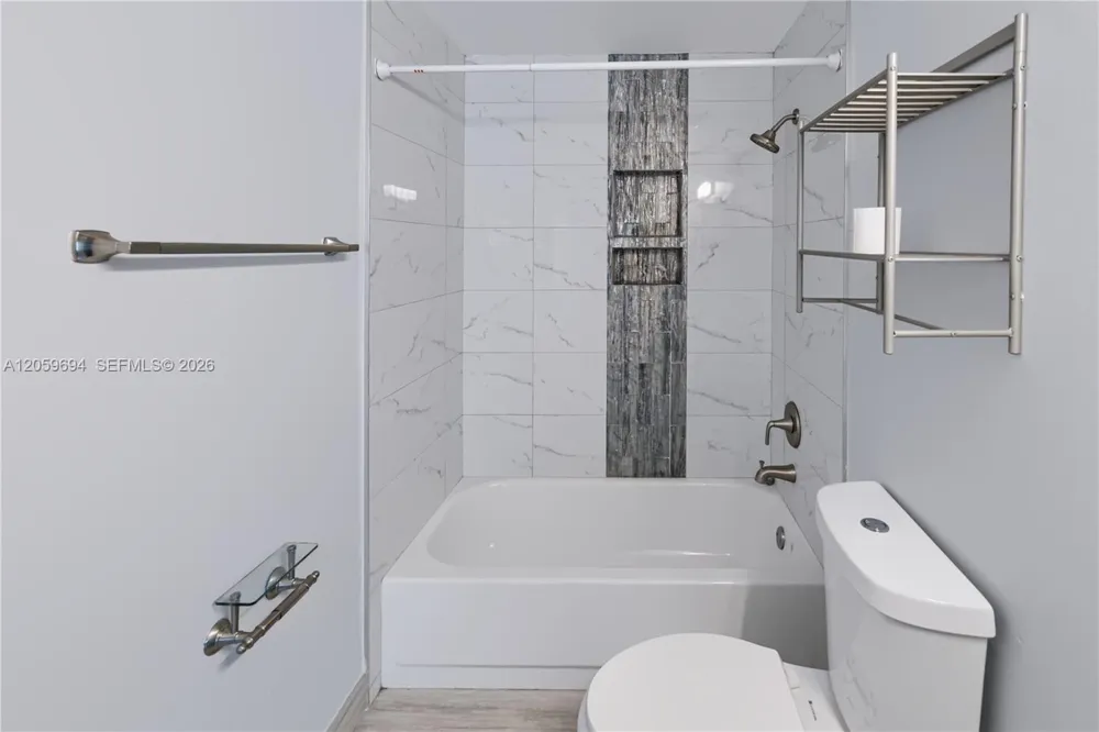 3824 NW 122nd Ter Sunrise, FL 33323