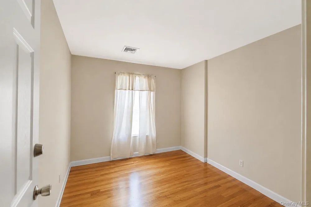 3 Stanford Court Walden, NY 12586