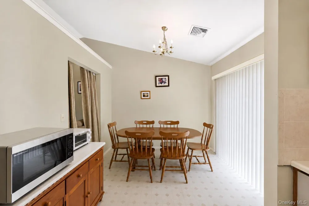 3 Stanford Court Walden, NY 12586