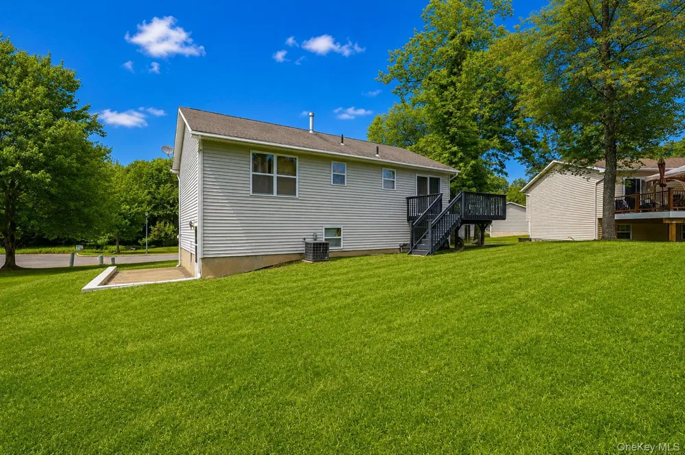 3 Stanford Court Walden, NY 12586