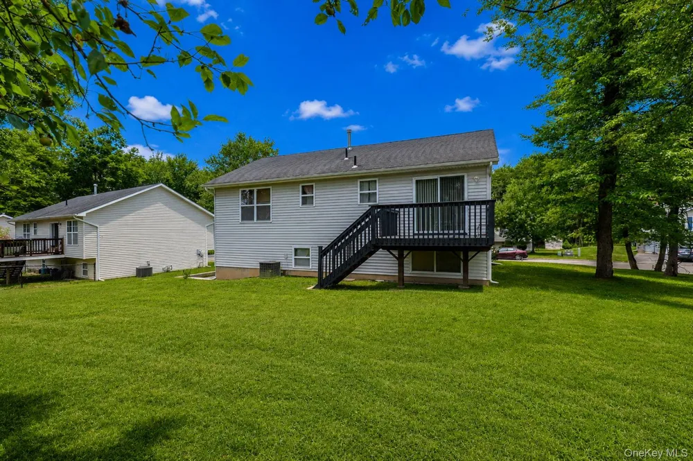 3 Stanford Court Walden, NY 12586