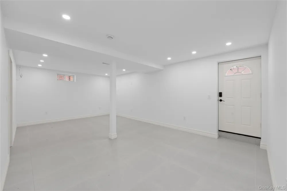 172-12 65th Avenue Fresh Meadows, NY 11365